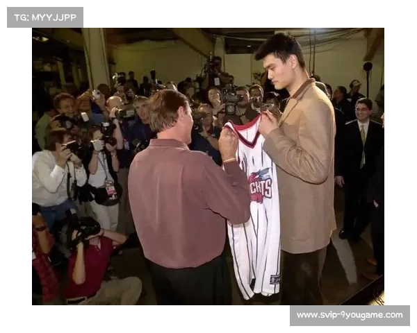 2002年今天火箭队选中姚明成为状元开启NBA新篇章 2002年今天火箭队选中姚明成为状元开启NBA新篇章